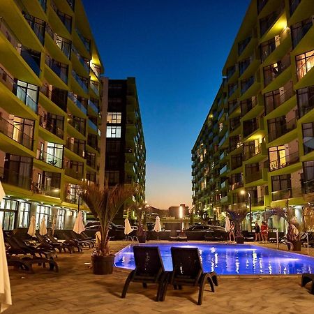 Vintage Breeze Apartment - Spa Pools Resort ママイア エクステリア 写真