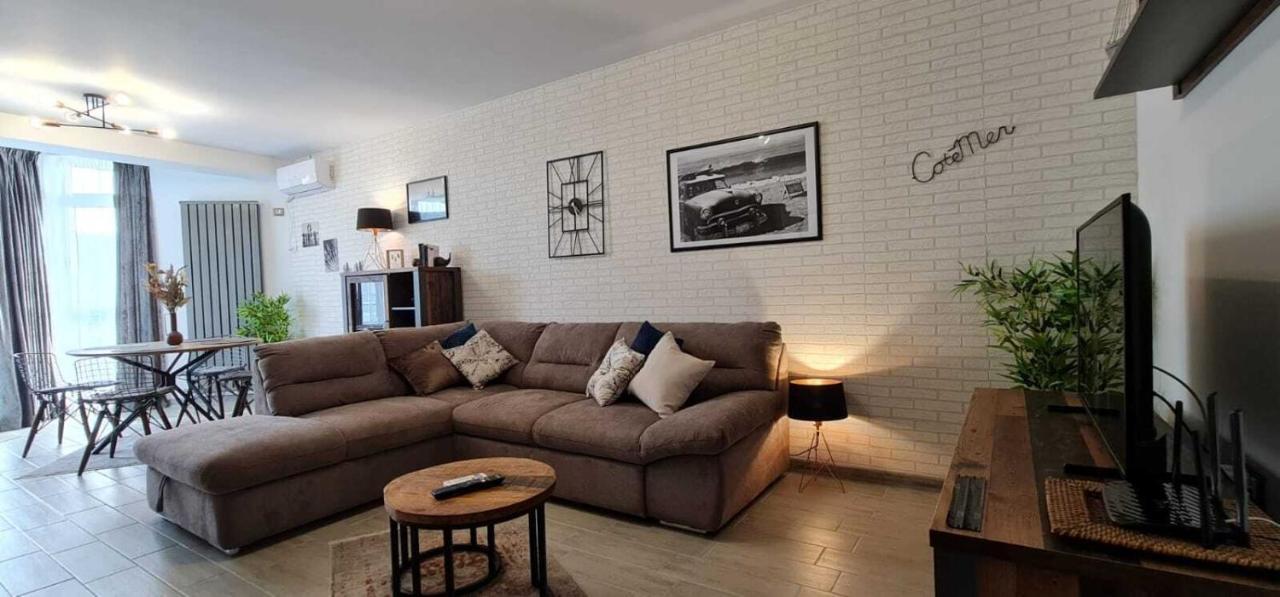 Vintage Breeze Apartment - Spa Pools Resort ママイア エクステリア 写真