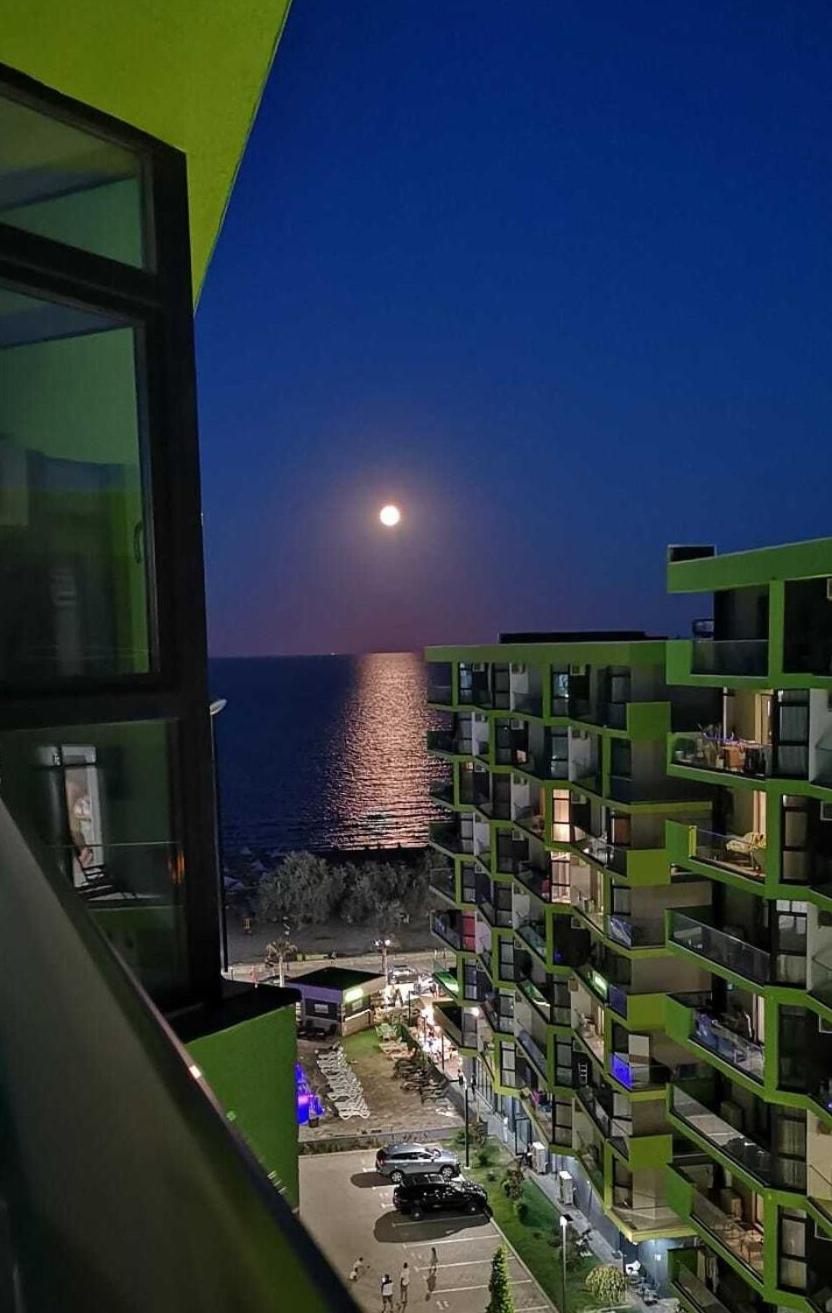 Vintage Breeze Apartment - Spa Pools Resort ママイア エクステリア 写真