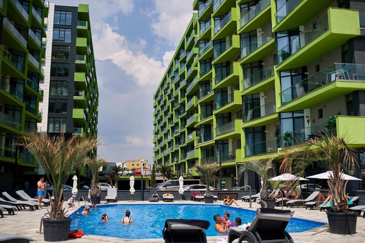 Vintage Breeze Apartment - Spa Pools Resort ママイア エクステリア 写真