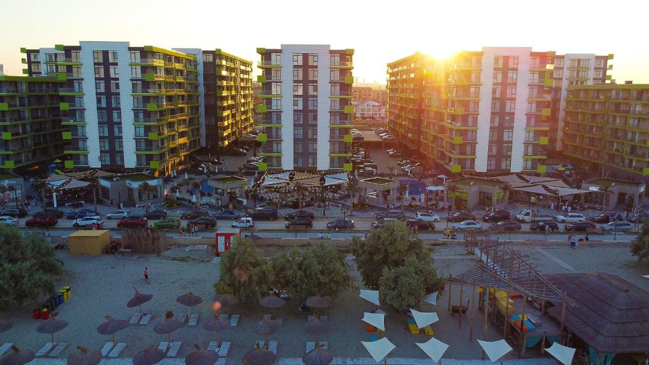 Vintage Breeze Apartment - Spa Pools Resort ママイア エクステリア 写真