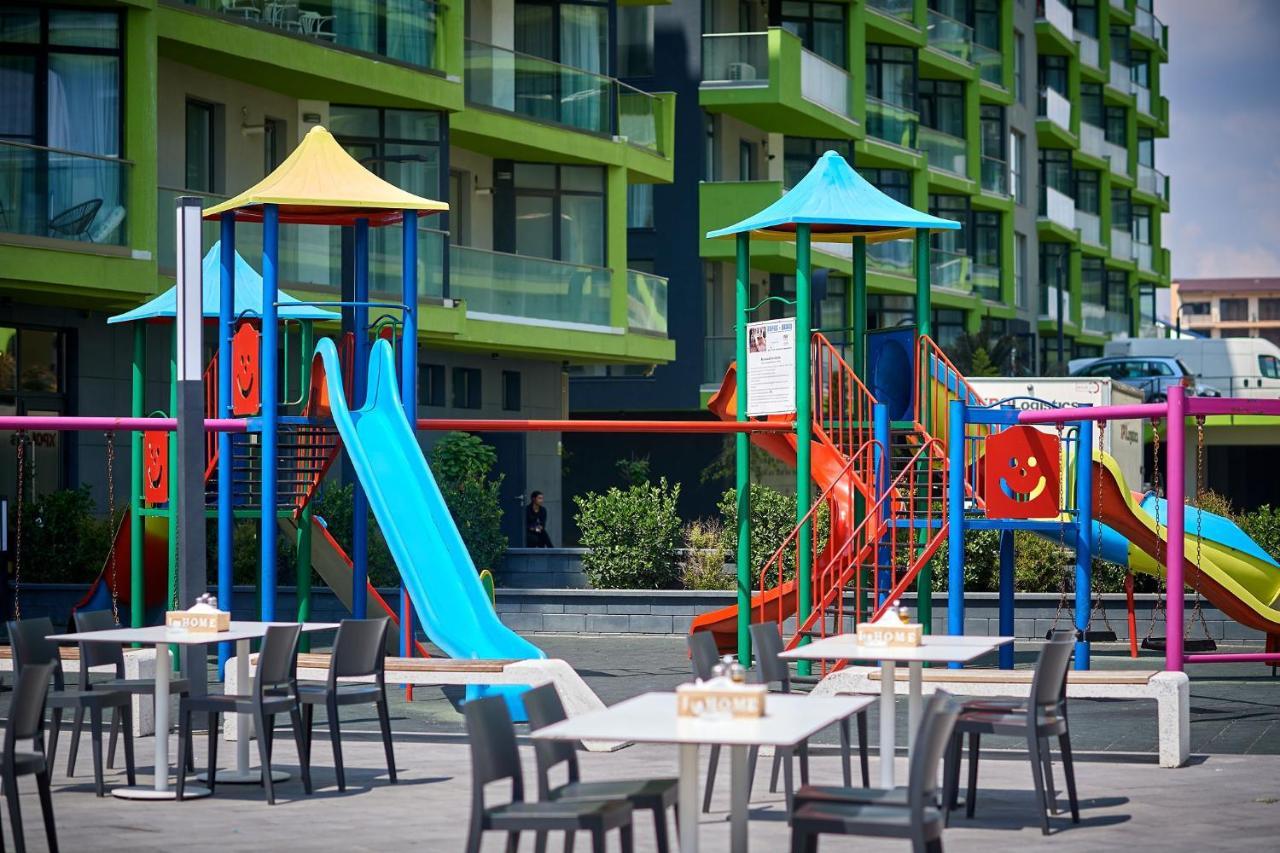 Vintage Breeze Apartment - Spa Pools Resort ママイア エクステリア 写真